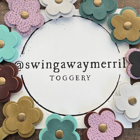 Welcome to the Swing Away Merril Toggery! - Picture 2 of 7